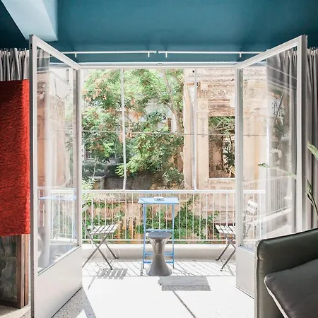 And Comfy With Private Balcony And Rooftop Access - Ct3 Apartment *